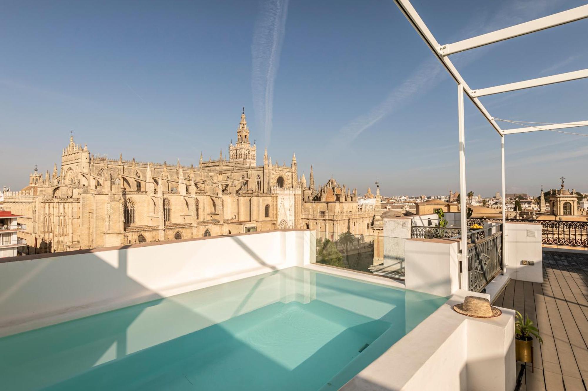 Isg Apartments Modern Atticpool At The Cathedralfree Parking Siviglia Esterno foto