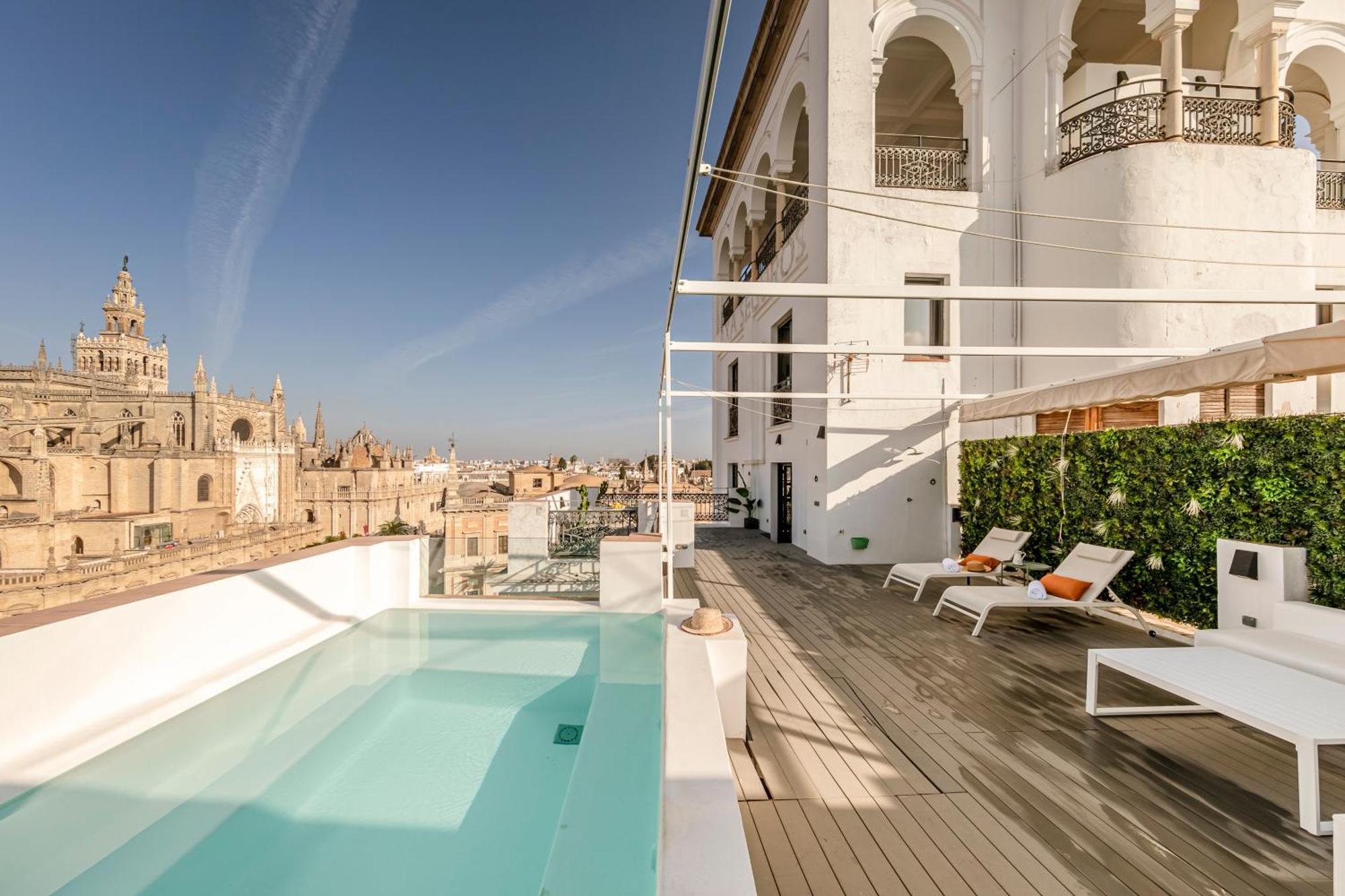 Isg Apartments Modern Atticpool At The Cathedralfree Parking Siviglia Esterno foto