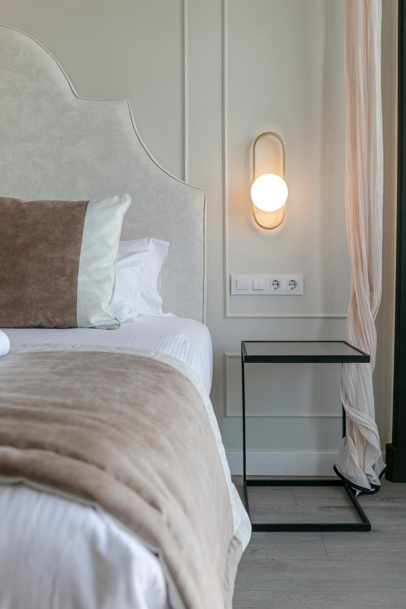 Isg Apartments Modern Atticpool At The Cathedralfree Parking Siviglia Esterno foto