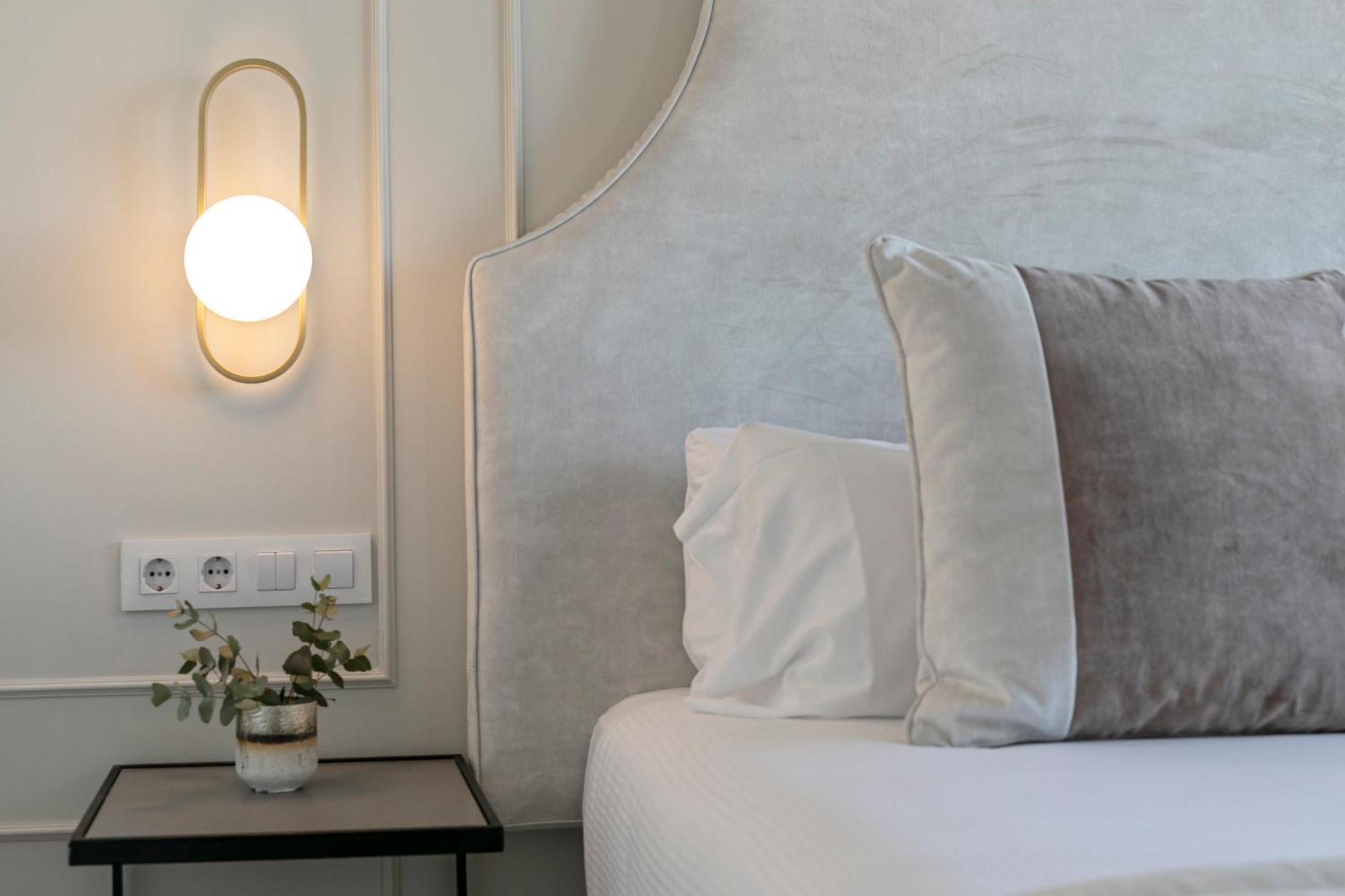 Isg Apartments Modern Atticpool At The Cathedralfree Parking Siviglia Esterno foto