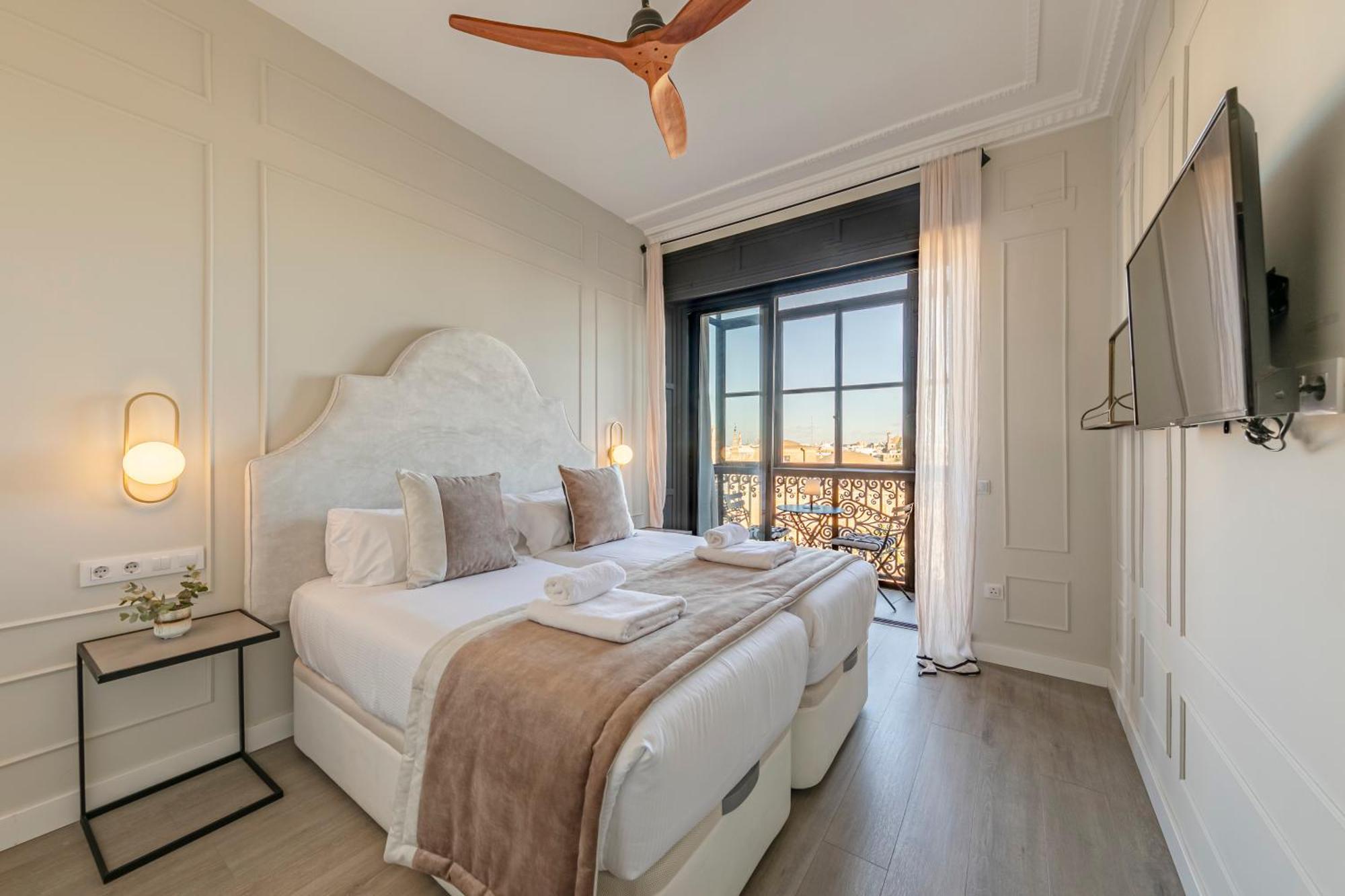 Isg Apartments Modern Atticpool At The Cathedralfree Parking Siviglia Esterno foto