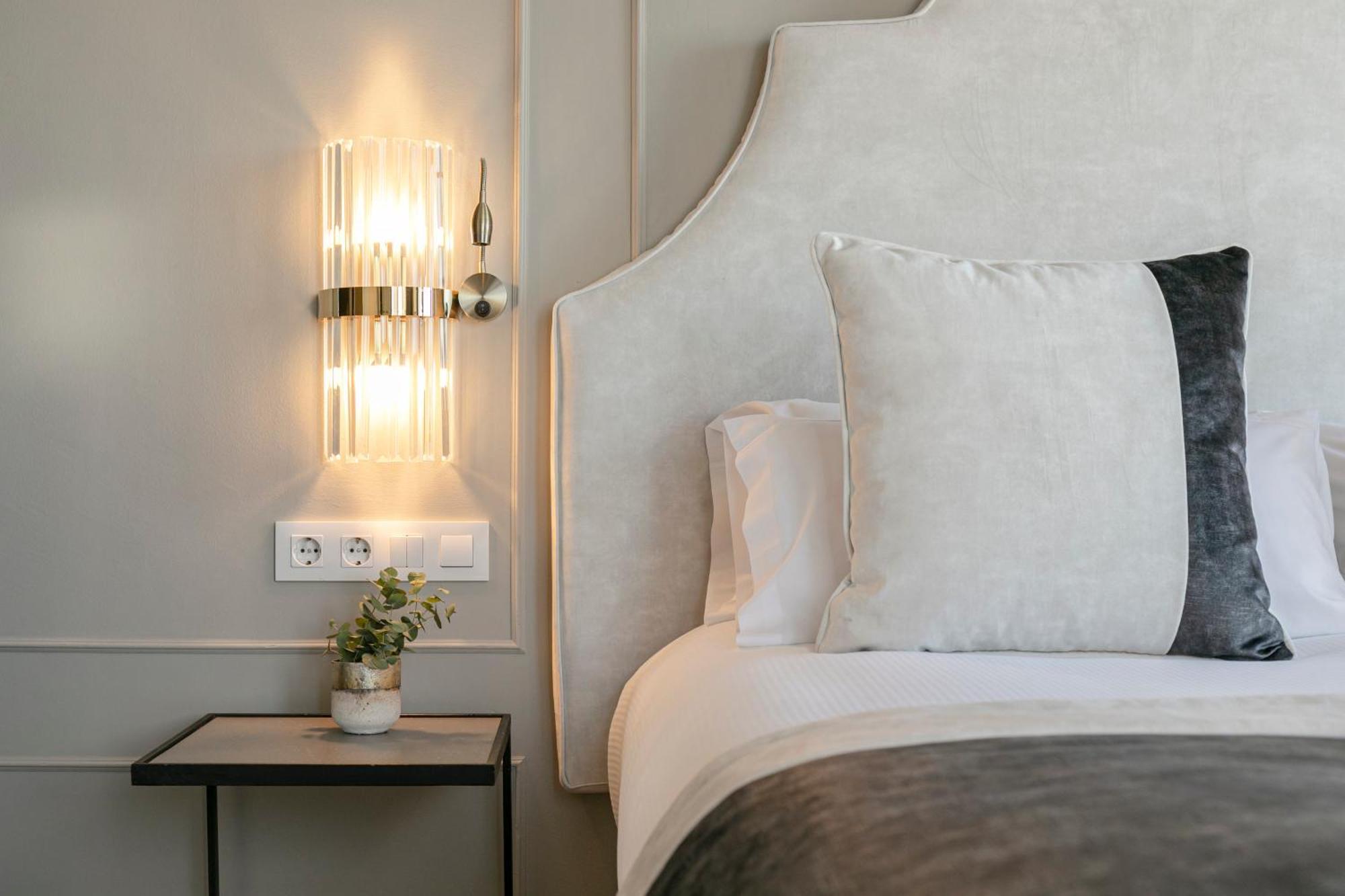 Isg Apartments Modern Atticpool At The Cathedralfree Parking Siviglia Esterno foto